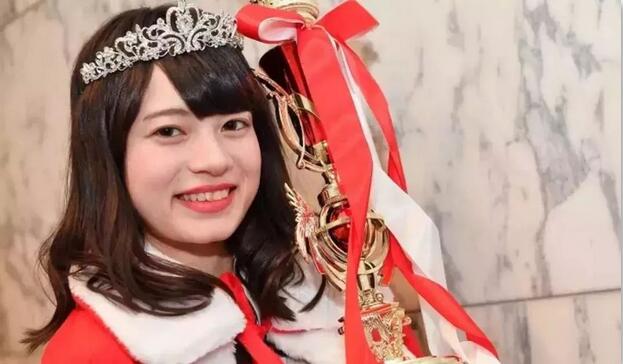 日本较可爱高中女生新鲜出炉，领奖时却暴露真实颜值……