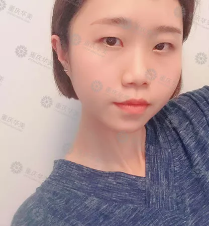 大幂幂力捧95后校花遭吐槽，这双星星眼明明很迷人呀！ 