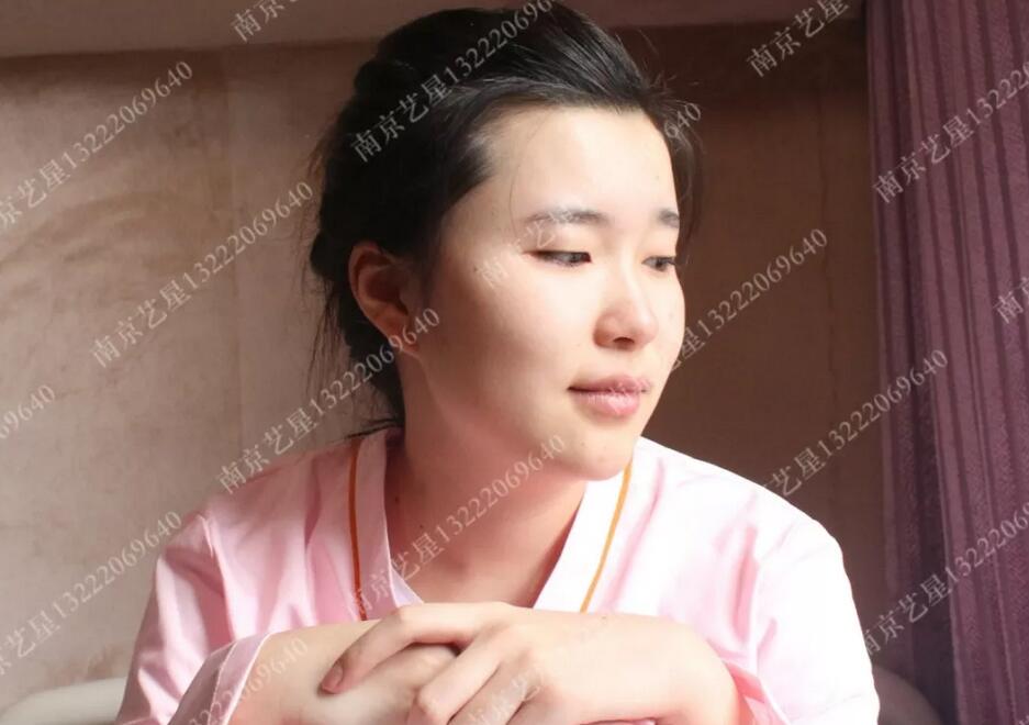 和娜娜同框！撞脸热巴！这个知乎女神真没整过？