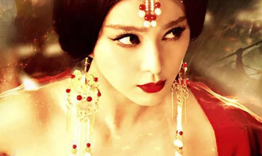 【妲己系“宠妃脸”如何进阶成云淡风轻大美人？】