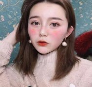 直男终于开口了:禁欲脸的欲罢不能才是更高级的性感！ width=