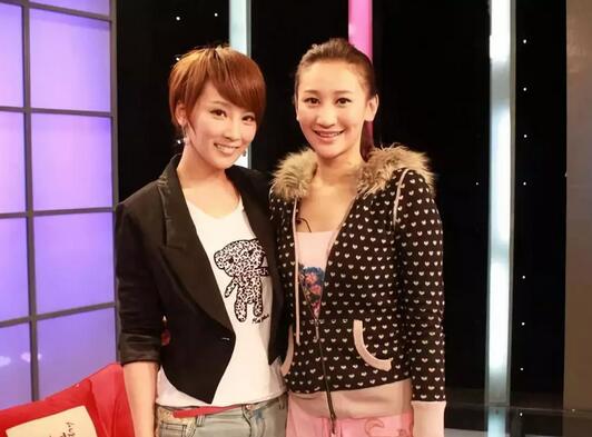 【吴京的老婆谢楠整容前后图片放一点出来，不想收到律师函，哈哈哈！】