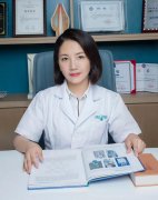 潘洁主任丨较美的衣服是肌肤，我愿当你美肌的守护者 width=