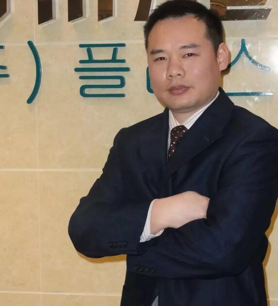 【眼部手术之韩式翘睫吸雕双眼皮——来自华仁医美邱富美的问候！】