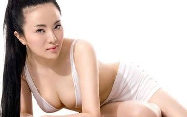 丰胸后我的罩杯是75C了，姐妹都羡慕~