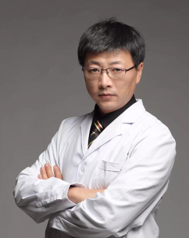 驼峰鼻多少钱喃？这则李劲良驼峰鼻矫正案例或许能告诉你！