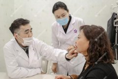 【百嘉丽公益救助】女诗人毁容，第6次调节后，她笑了…… width=