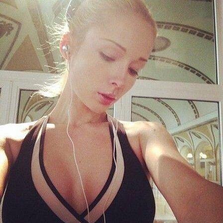 valerialukyanova逆天整容，成就芭比娃娃之身!