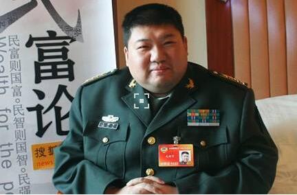 毛新宇挖鼻孔警醒大家：身体早晚会遭遇3个危害！别再随意挖了！