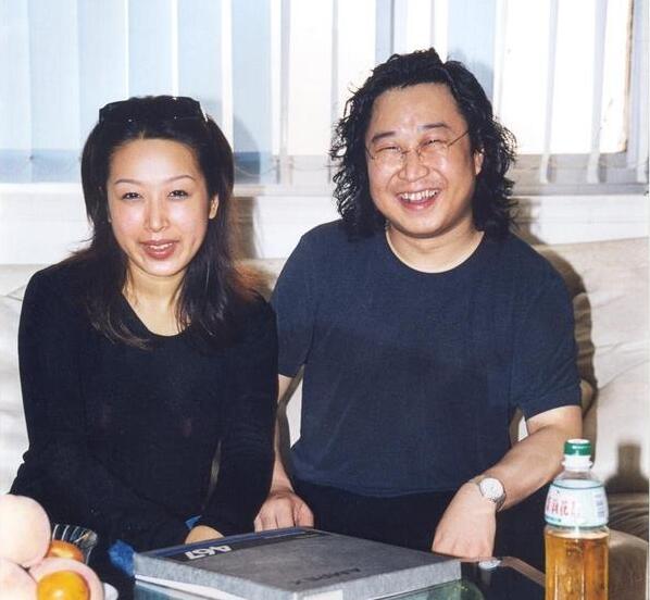 歌手孙悦整容前后对比照片，心酸整容史曝光