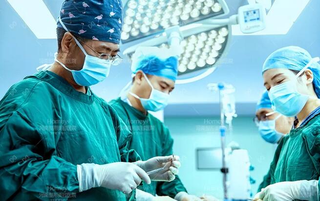 张正文答患者问：耳再造手术有风险吗？