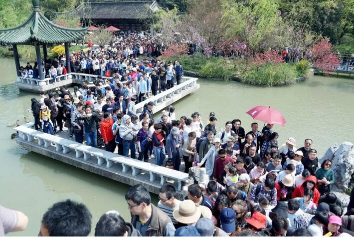 梅颜医疗美容小长假福利， 几重好礼等你来拿！