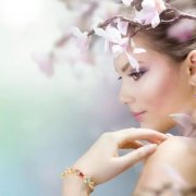 打了不明注射物八年之后该怎么办|奥美定取出案例一则~ width=