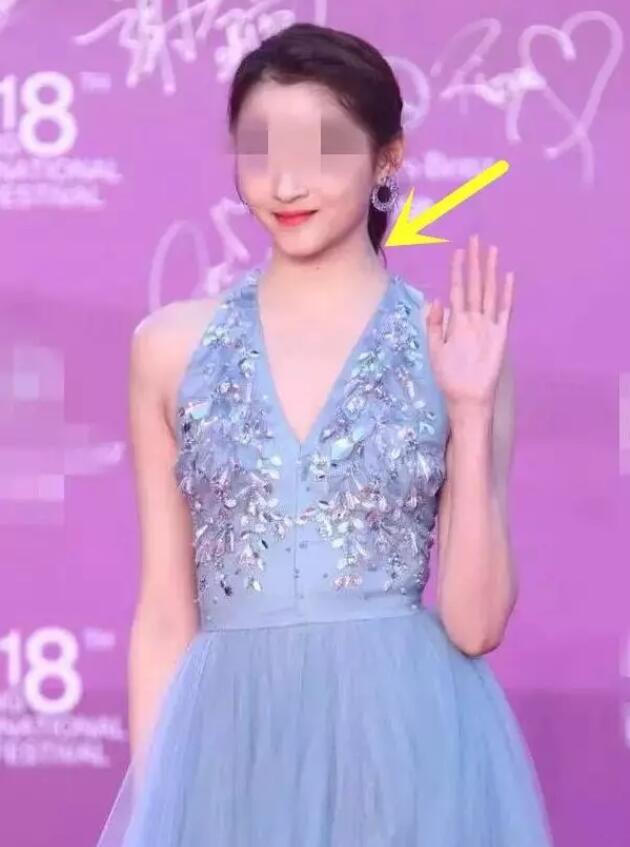 钟楚曦撞脸萧敬腾竟是因为这个？
