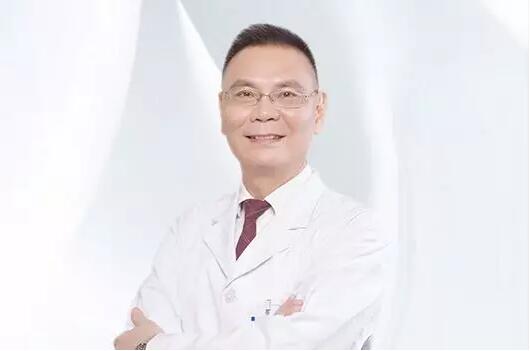 嘉悦国际口腔赵彪|这位手不抖的外科医生，玩摄影也没带怕的~