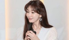 这么快就入乡随俗？林志玲改姓“黑泽”后，又穿上日本和服？！ width=
