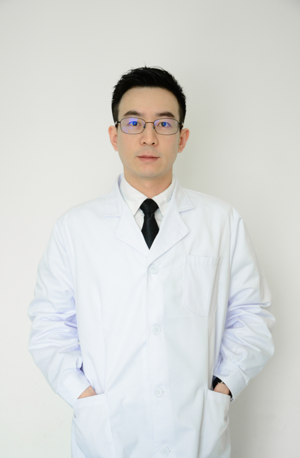 熊裕华做鼻子怎么样?肋骨鼻专家称号能否名副其实!
