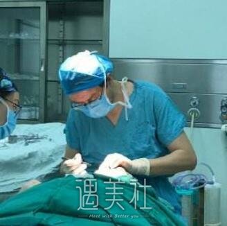 徐家杰医生口碑怎么样?听说他很厉害哦!