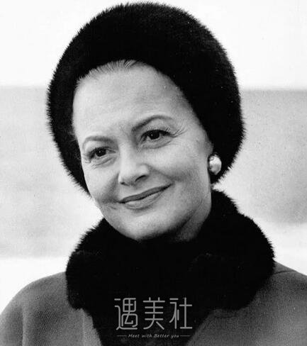 如何展现女性的力量与美喃？小衰带你领略此般风采！