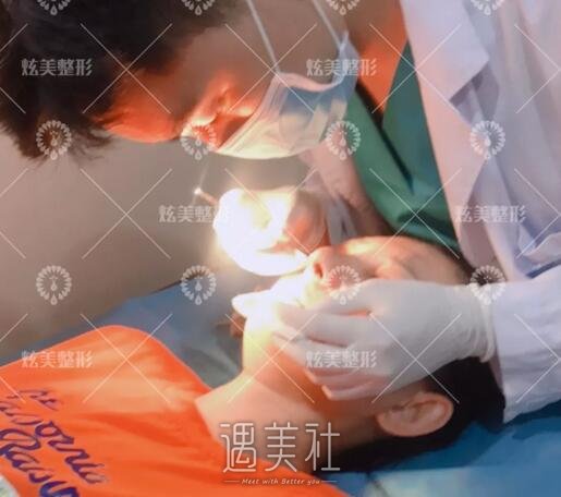 谢双灵