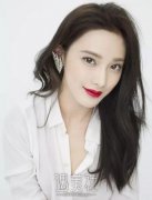 彭晓冉整容前后照片对比，变化大得惊掉我下巴！ width=