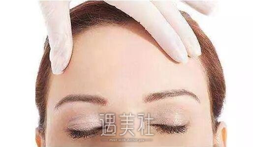 额头表情纹该怎么消除|额头表情纹消除方法盘点~