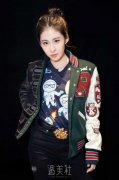 张碧晨整容前后照片流出|张碧晨到底有没有整容? width=