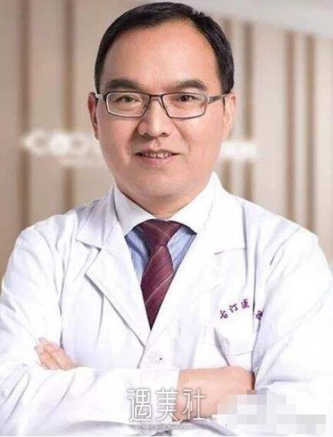 广州伊丽莎白刘云忠做丰胸怎么样?乃丰胸典范!