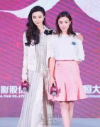 彭晓冉整容前后照片对比，简直就是天壤之别啊! width=