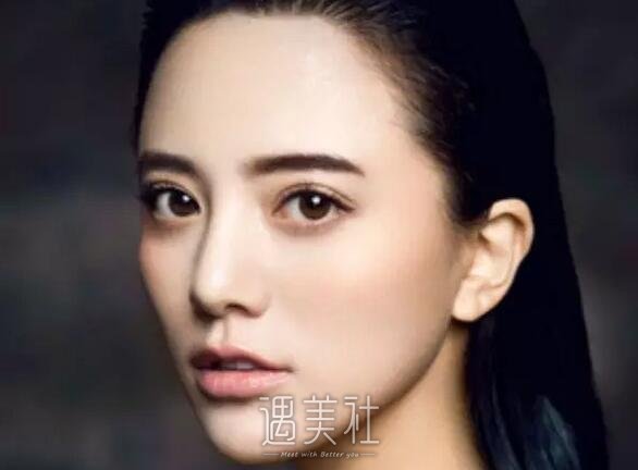 固体硅胶隆鼻