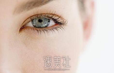 眼睑皮肤松弛矫正术