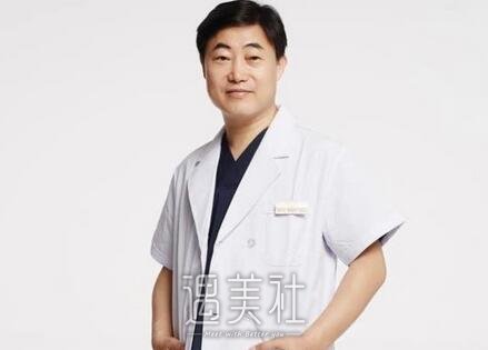 张笑天