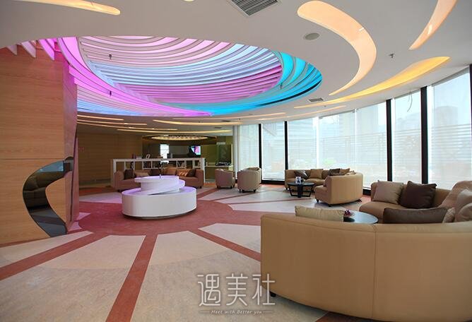 极光牙科