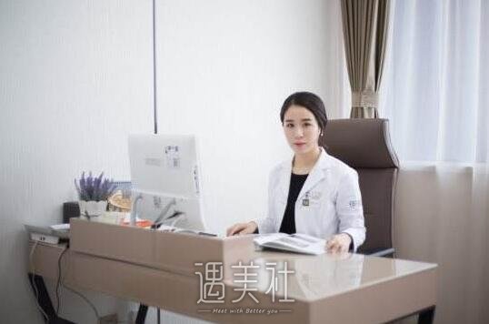 金敬雅医生怎么样?金敬雅个人资料多方位补充上线啦~