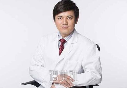 曹卫刚,自体脂肪隆胸