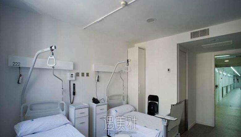 301整形医院价格表与你同行，不忘初心~