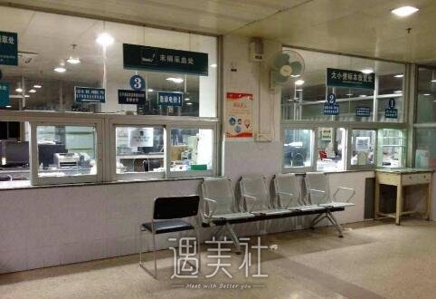 南宁市人民医院怎么样?有木有2020年多方面价格表喃?