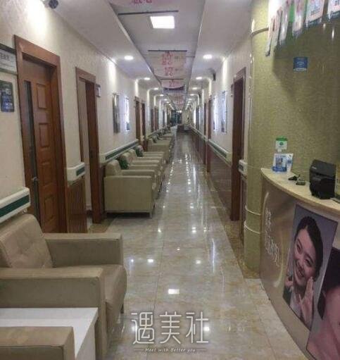 成都军大整形医院正规吗?做医美项目怎么样?