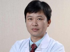 吴小蔚和王海平哪个好?如何选择喃? width=