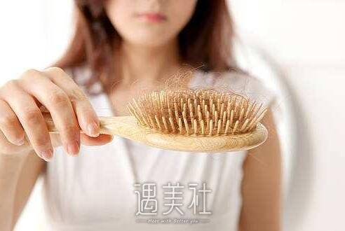 严重脱发是什么原因引起的|脱发原因大盘点~
