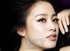 假体隆鼻后会不会变形呢?术后会出现外露移位吗? width=