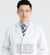 黄大勇下颌角手术价格大致是多少?听说有点贵? width=
