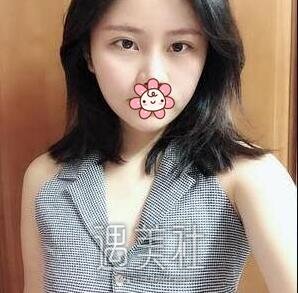 赖明忠,隆胸