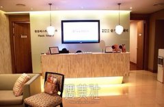 韩国清潭first医生李丙玟用鼻中隔软骨隆鼻优势及价格~ width=