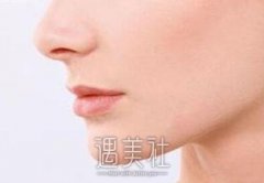 青岛鼻骨矫正术多少钱？ width=