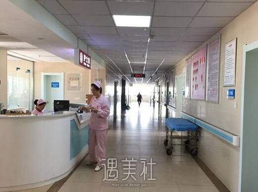 黄冈市中心医院整形美容科怎么样?是三甲医院吗?