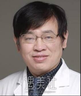 戴传昌，隆鼻