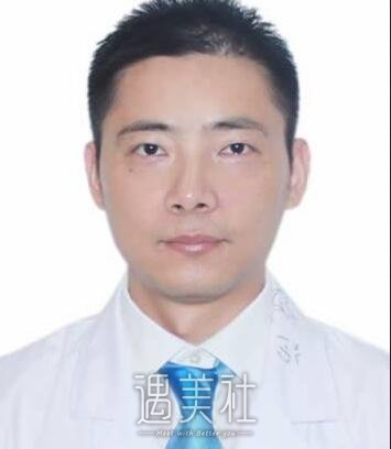 殷佳鹏,割双眼皮