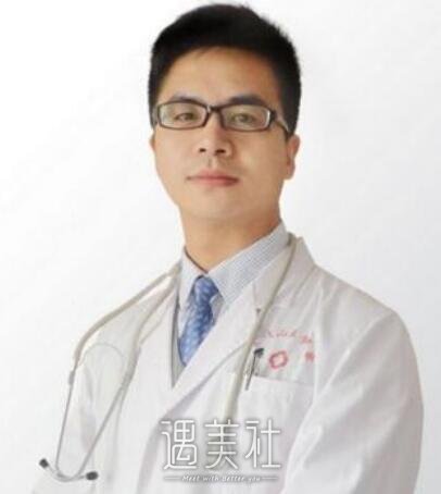 杨小顺,割双眼皮
