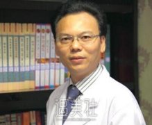 王振军双眼皮修复技术怎么样?靠谱吗? width=